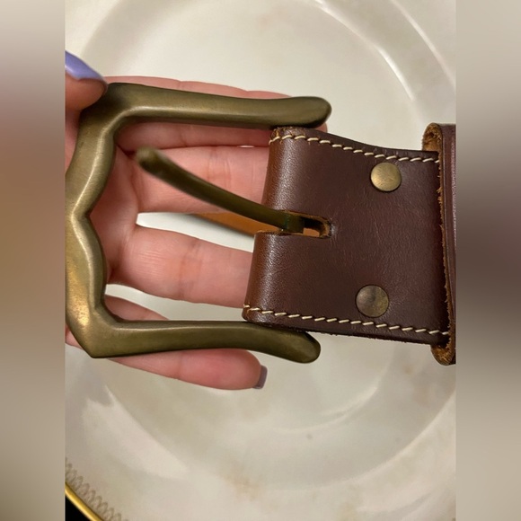 DKNY Brown Leather Belt with Gold Buckle - Picture 4 of 13